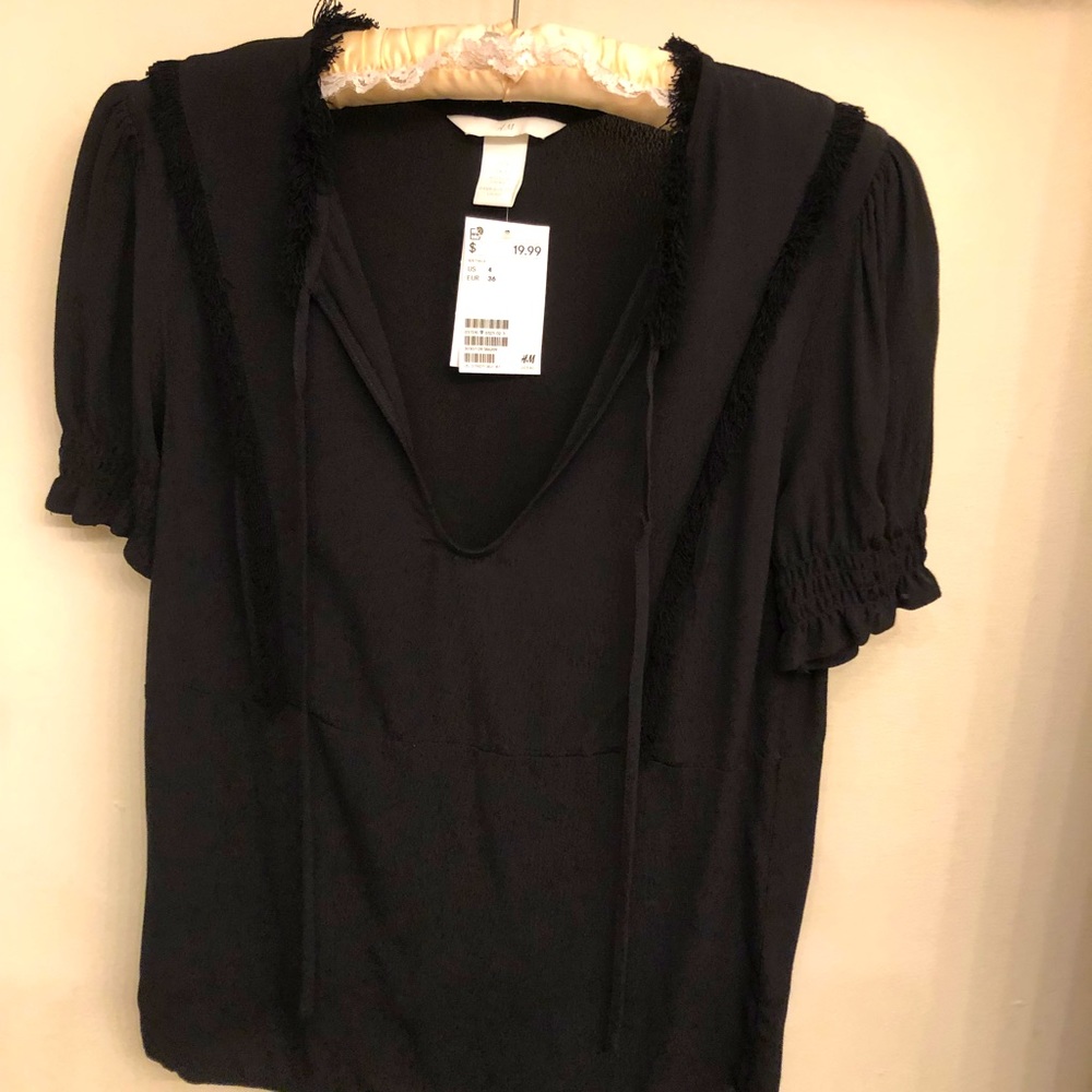 Black top H & M